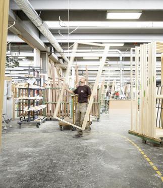 produktion-bildseite-der-duft-des-holzes