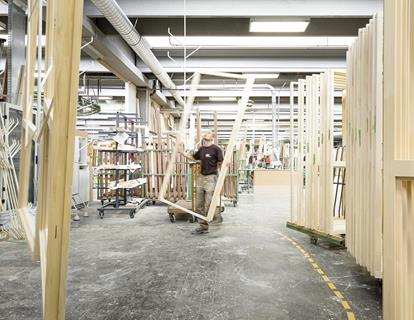 produktion-bildseite-der-duft-des-holzes